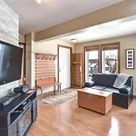 Bright Condo Near The Lake By Globalstay
