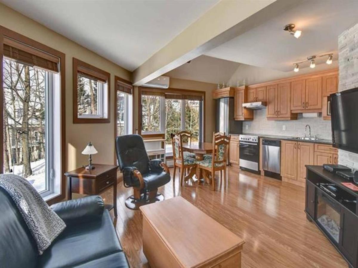 Bright Near The By Globalstay Appartement Mont-Tremblant